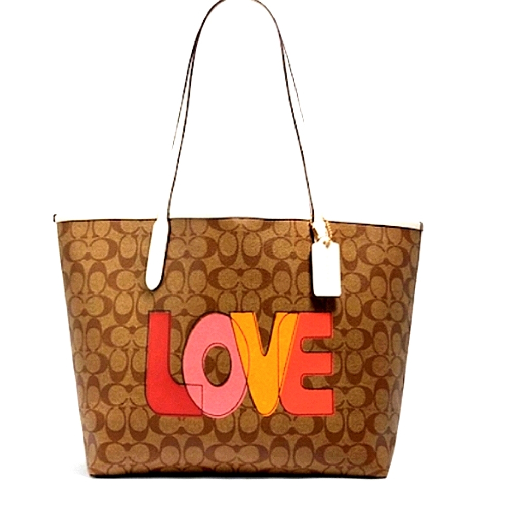 ๐บ๐ฒI LOVE COACH " Love Sign Signature City Tote show the whole world ๐ ๐ - Picture 1 of 8